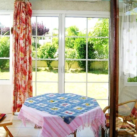 Hébergement de vacances Maison De 2 Chambres A Avec Jardin Clos Et Wifi A 5 Km De La Plage *